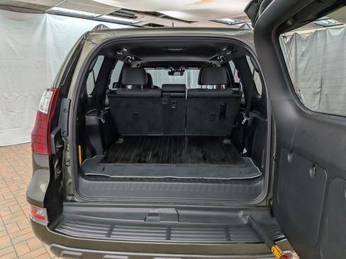 Used 2022 Lexus GX 460 w/ Black Line Special Edition AWD/4WD image 22