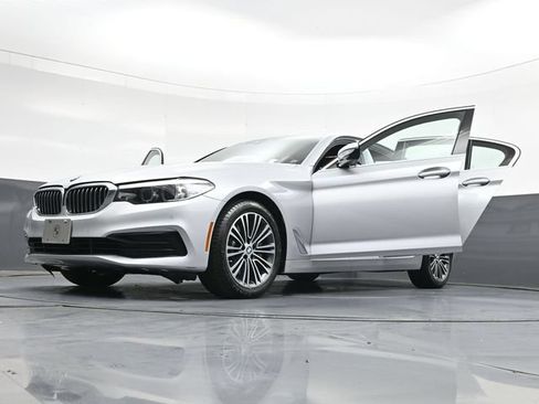 Used 2019 BMW 530i xDrive w/ Convenience Package AWD/4WD image 47