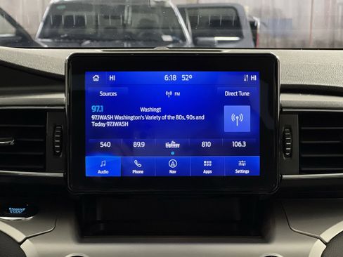 Used 2022 Ford Explorer XLT w/ Equipment Group 202A image 18