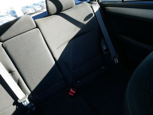 Used 2019 Subaru Outback 2.5i Premium image 14