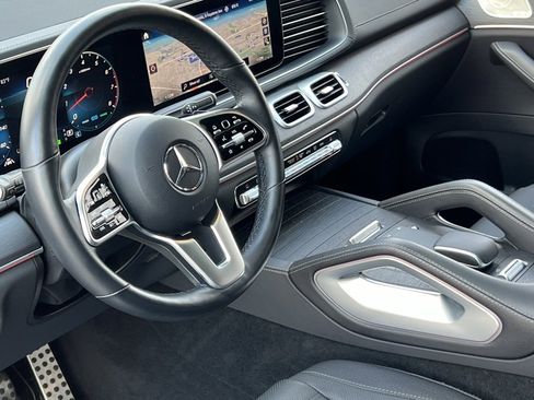 Used 2022 Mercedes-Benz GLS 580 4MATIC image 31