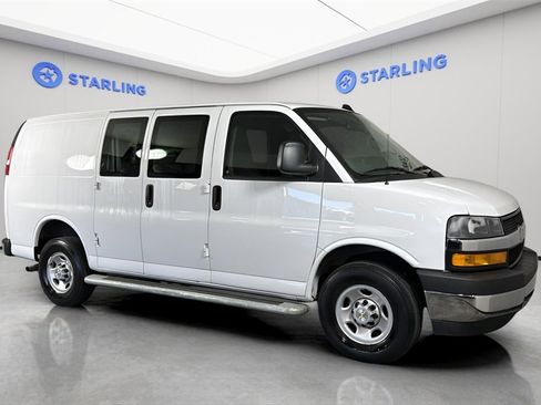 Used 2024 Chevrolet Express 2500 w/ Driver Convenience Package image 13