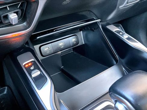 Used 2021 Kia Sorento S w/ Panoramic Sunroof Package image 32