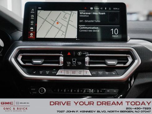 Used 2025 BMW X4 M40i w/ Premium Package image 21