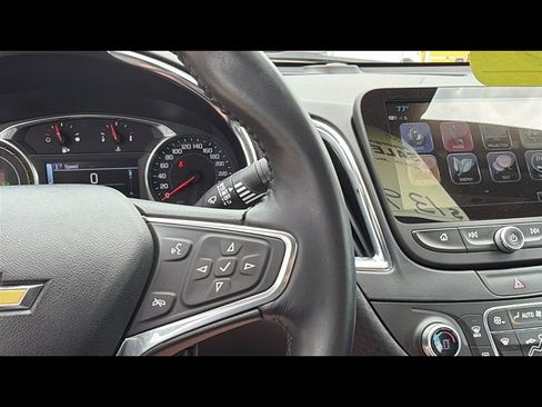 Used 2017 Chevrolet Malibu Hybrid FWD image 15
