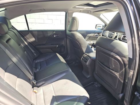 Used 2014 Honda Accord Touring image 49