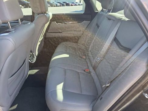 Used 2014 Cadillac XTS Premium image 7