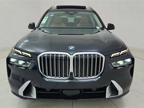Used 2025 BMW X7 xDrive40i w/ Executive Package image 13