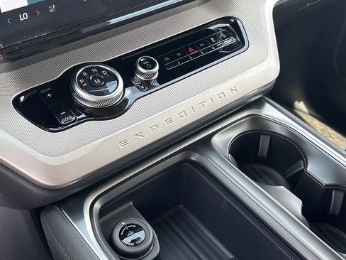 New 2026 Ford Expedition Max Active AWD/4WD image 17