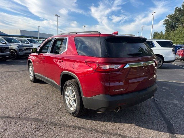 Used 2021 Chevrolet Traverse LT FWD image 3