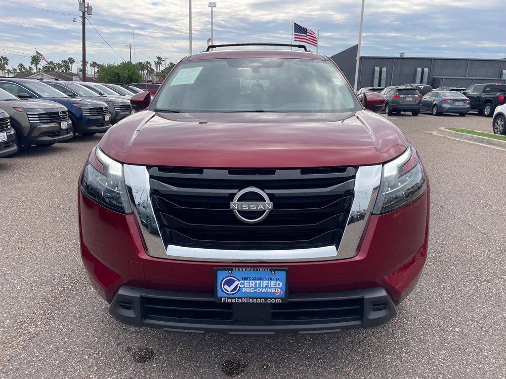 Certified 2025 Nissan Pathfinder SV FWD image 2