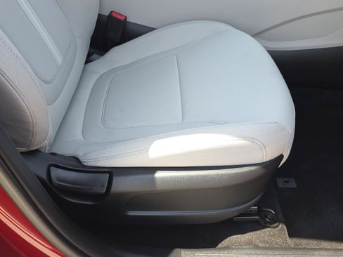 Used 2025 Hyundai Tucson SEL FWD image 17