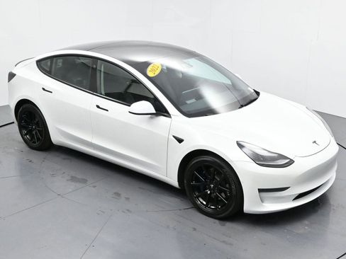 Used 2022 Tesla Model 3 Long Range image 35
