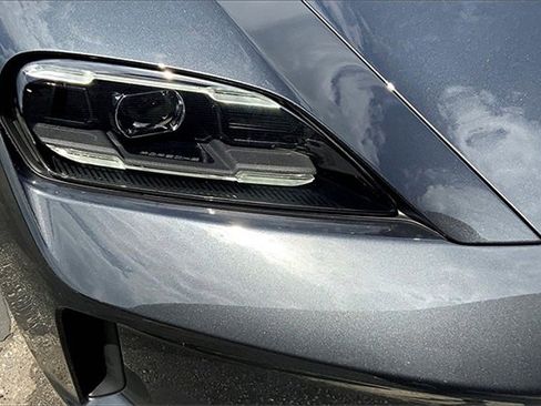 New 2025 Porsche Taycan image 18