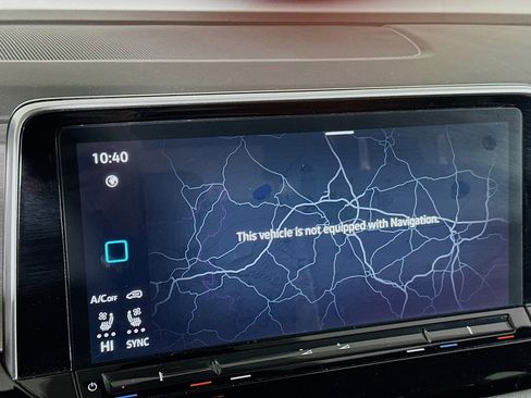 Used 2024 Volkswagen Atlas Cross Sport SE image 21