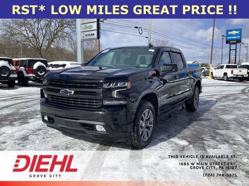 Used 2022 Chevrolet Silverado 1500 RST w/ Z71 Off-Road Package AWD/4WD image 3