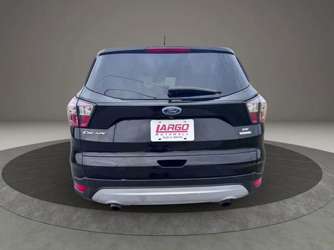 Used 2017 Ford Escape SE FWD image 8