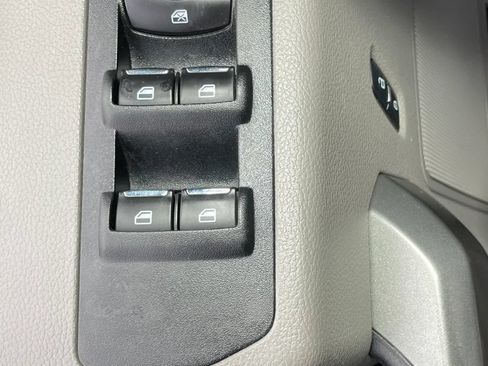 Used 2016 Ford F150 XLT RWD image 13