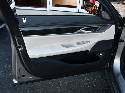 Used 2020 BMW 740i w/ Luxury Rear Seating Package image 41