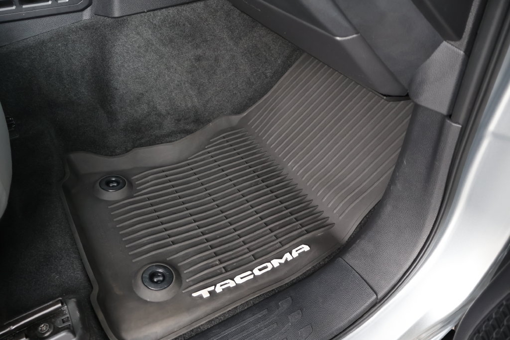 Certified 2025 Toyota Tacoma SR5 AWD/4WD image 43