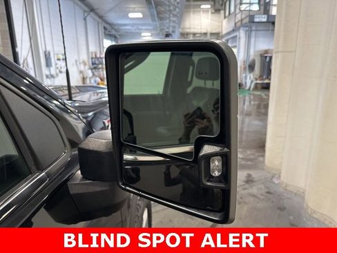 Used 2022 Chevrolet Silverado 2500 LTZ w/ LTZ Plus Package image 41