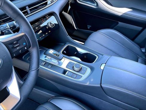 Certified 2026 INFINITI QX60 Luxe w/ Family Package FWD image 19