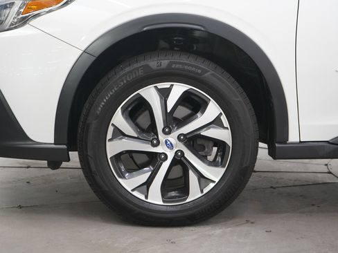 Used 2020 Subaru Outback Limited AWD/4WD image 29
