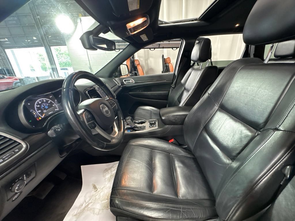 Used 2019 Jeep Grand Cherokee Limited AWD/4WD image 15