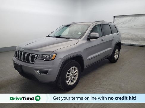 Used 2019 Jeep Grand Cherokee Laredo AWD/4WD image 1