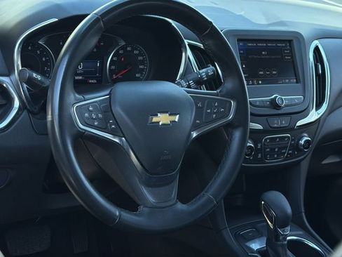 Used 2024 Chevrolet Equinox LT AWD/4WD image 18