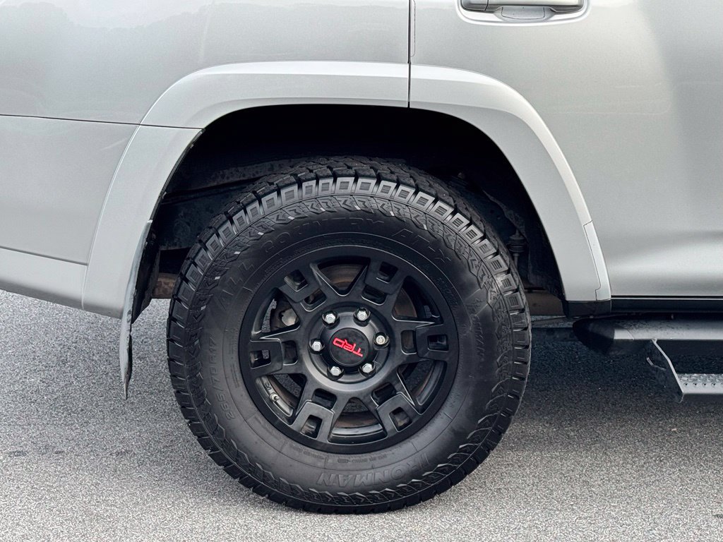 Used 2019 Toyota 4Runner SR5 RWD image 35