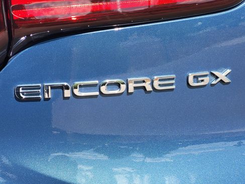 Used 2024 Buick Encore GX Sport Touring FWD image 9