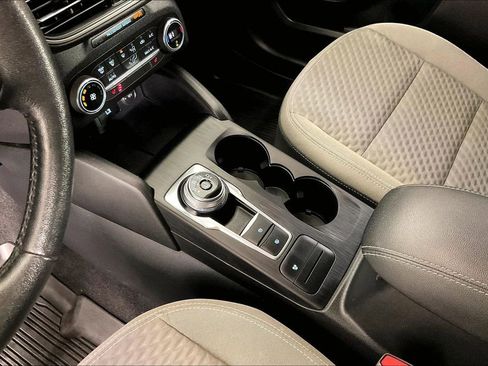 Used 2020 Ford Escape SE Sport image 19