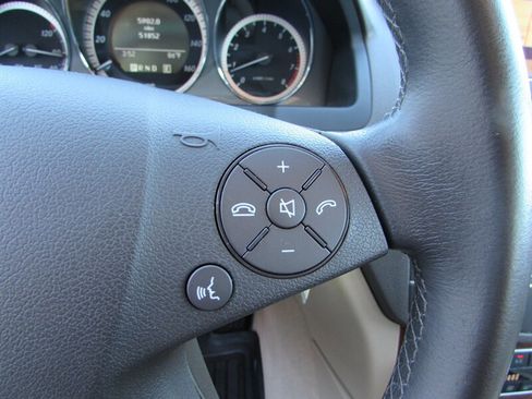 Used 2011 Mercedes-Benz C 300 Sedan image 10