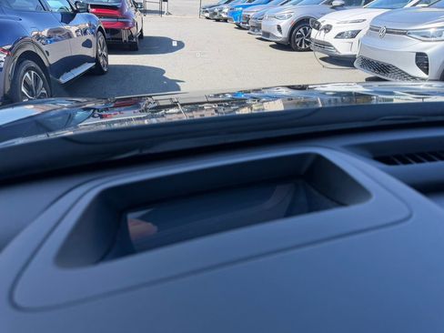 Used 2024 Genesis GV60 RWD image 11