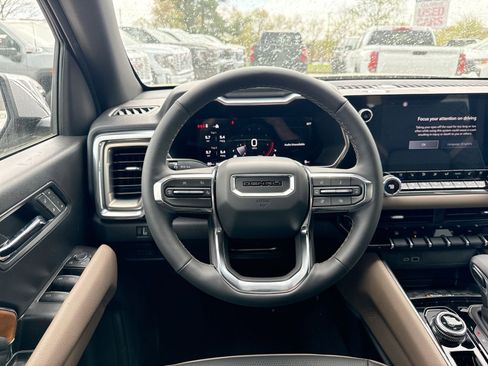 New 2026 GMC Canyon Denali AWD/4WD image 16