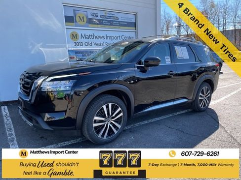 Used 2023 Nissan Pathfinder Platinum image 1