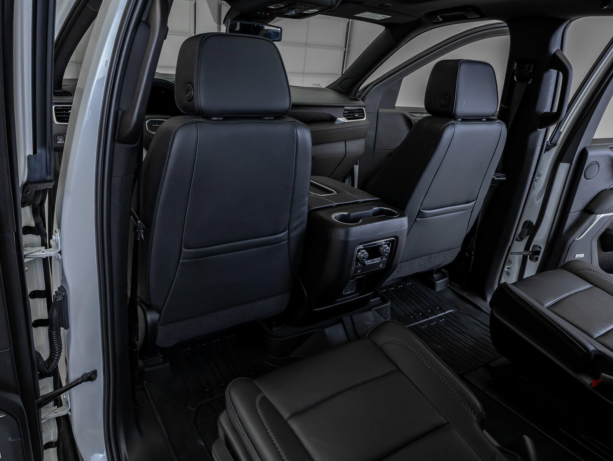 Used 2023 GMC Yukon Denali AWD/4WD image 33