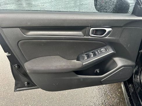 Used 2023 Honda Civic Sport image 16