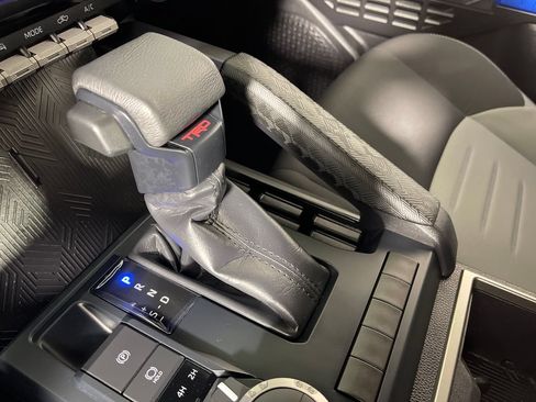 Certified 2025 Toyota Tacoma TRD Sport AWD/4WD image 22