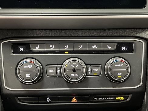 Used 2021 Volkswagen Atlas SE image 19