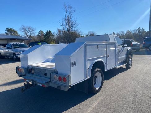 Used 2015 Ford F550 2WD Regular Cab Super Duty image 5