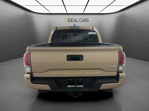 Used 2017 Toyota Tacoma Limited w/ Tow Package RWD image 6