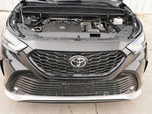 Used 2022 Toyota Highlander XSE image 7