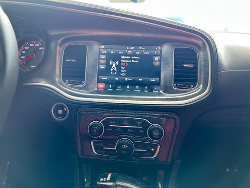 Used 2018 Dodge Charger R/T Scat Pack RWD image 71