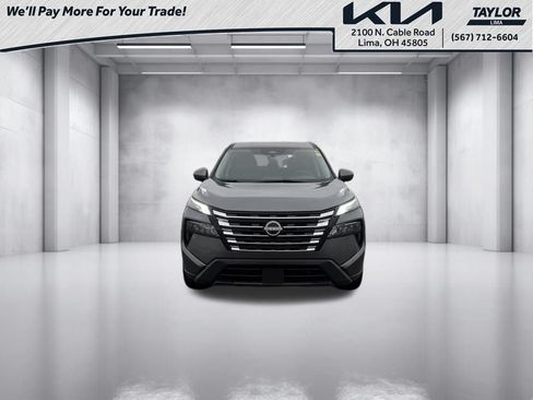 Used 2025 Nissan Rogue SV AWD/4WD image 4