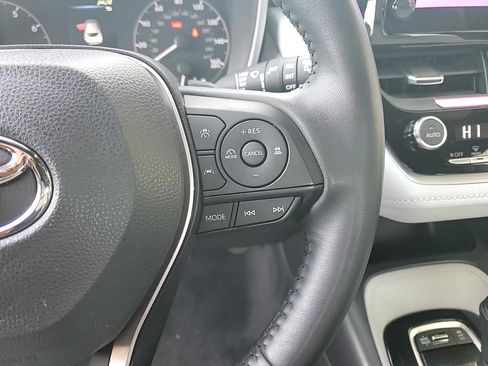 Certified 2025 Toyota Corolla SE image 15