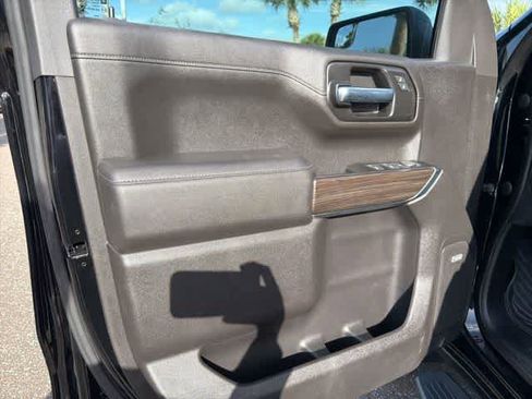 Used 2021 Chevrolet Silverado 1500 LT Trail Boss w/ Convenience Package II AWD/4WD image 22