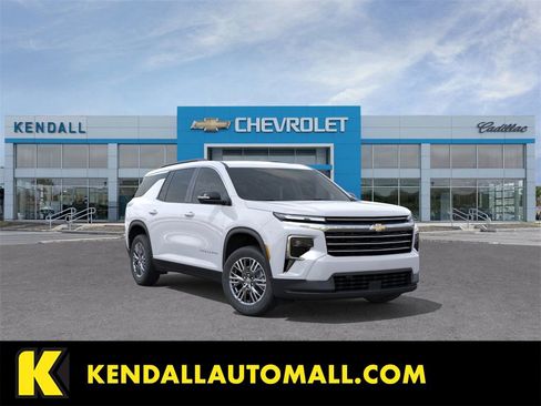 New 2026 Chevrolet Traverse LT w/ Driver Confidence Package image 1