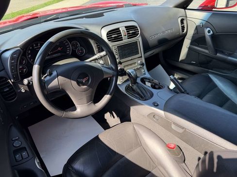 Used 2006 Chevrolet Corvette Coupe w/ Preferred Equipment Group image 13